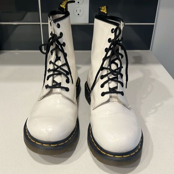 Dr. Martens White 1460 W Smooth Leather Lace Up Boots - Picture 8 of 14